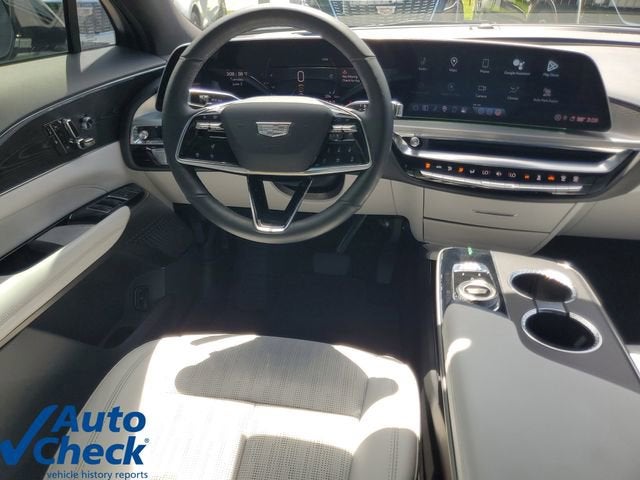 2024 Cadillac LYRIQ Luxury 1