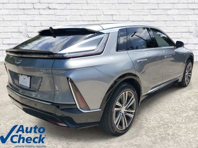 2024 Cadillac LYRIQ Luxury 1