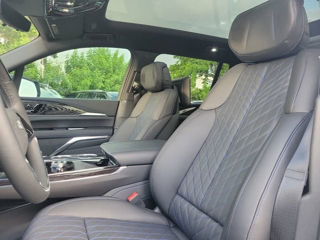 2026 Cadillac ESCALADE IQL Luxury