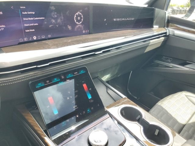 2026 Cadillac Escalade Platinum Sport
