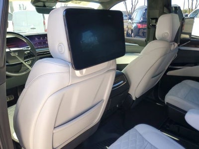 2025 Cadillac Escalade Sport Platinum