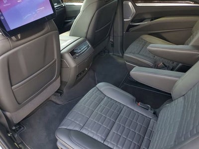 2026 Cadillac Escalade ESV Platinum Sport