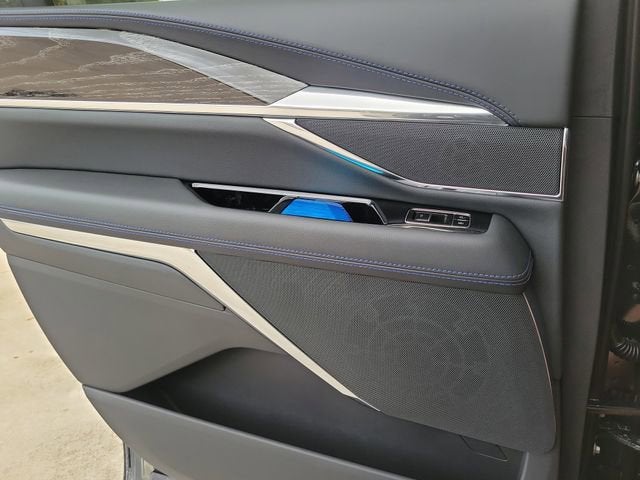 2026 Cadillac ESCALADE IQ Sport