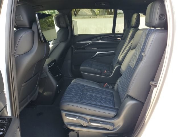 2026 Cadillac ESCALADE IQ Sport