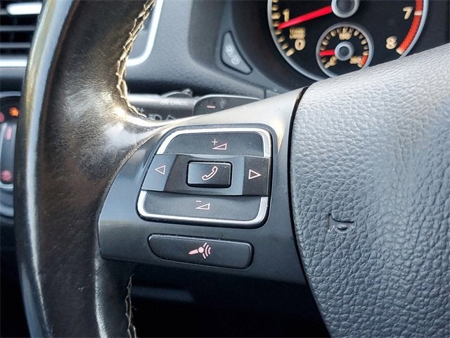 2015 Volkswagen Passat 1.8T SE