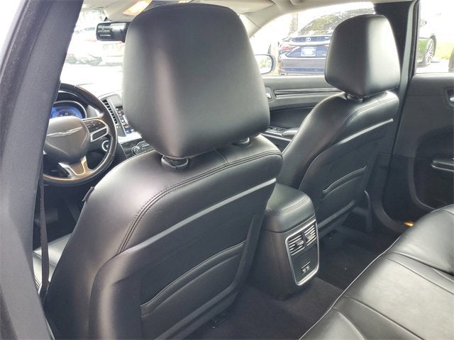 2022 Chrysler 300 Touring L