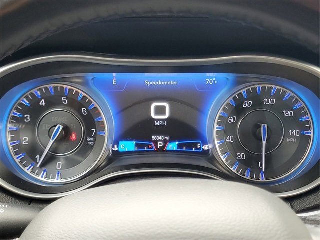 2022 Chrysler 300 Touring L