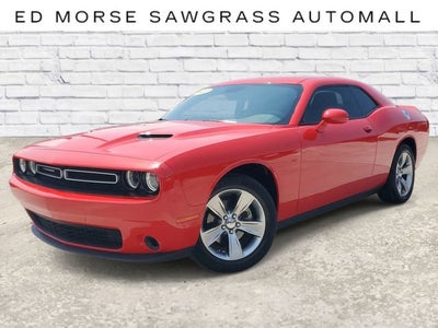 2022 Dodge Challenger SXT