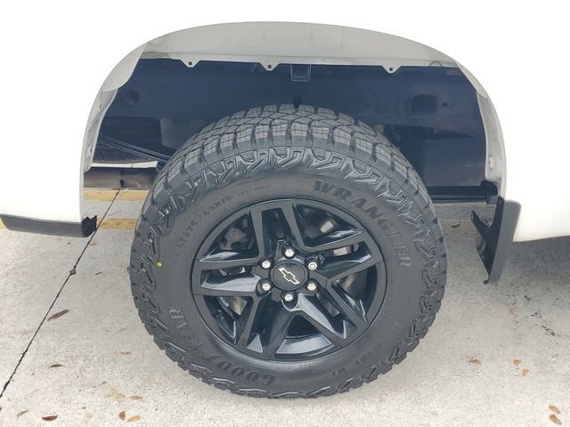 2022 Chevrolet Silverado 1500 Custom Trail Boss