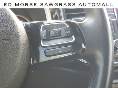 2019 Volkswagen Beetle SE