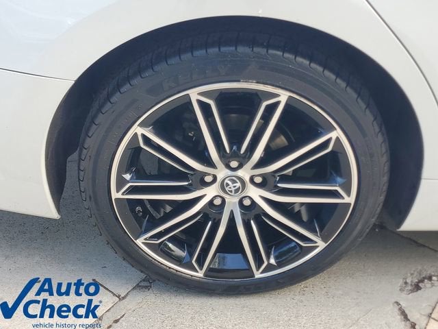 2019 Toyota Avalon XLE