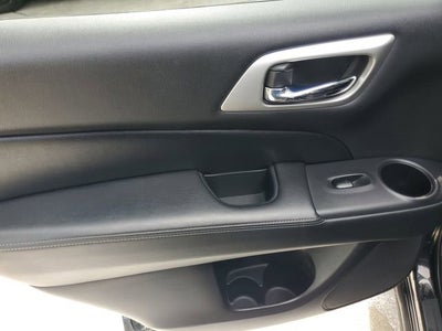 2020 Nissan Pathfinder Platinum
