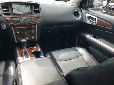 2020 Nissan Pathfinder Platinum