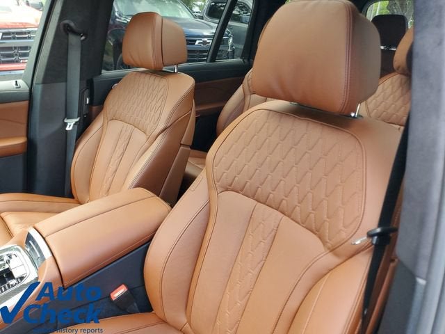 2026 BMW X7 M60i