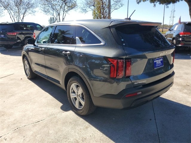 2023 Kia Sorento LX