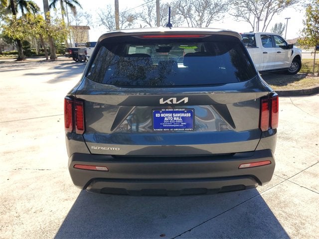 2023 Kia Sorento LX