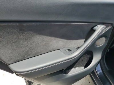 2024 Tesla Model Y Base