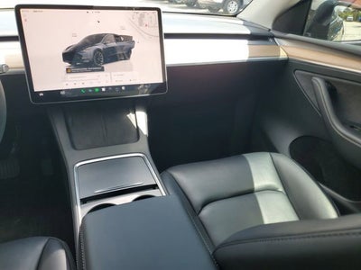 2024 Tesla Model Y Base
