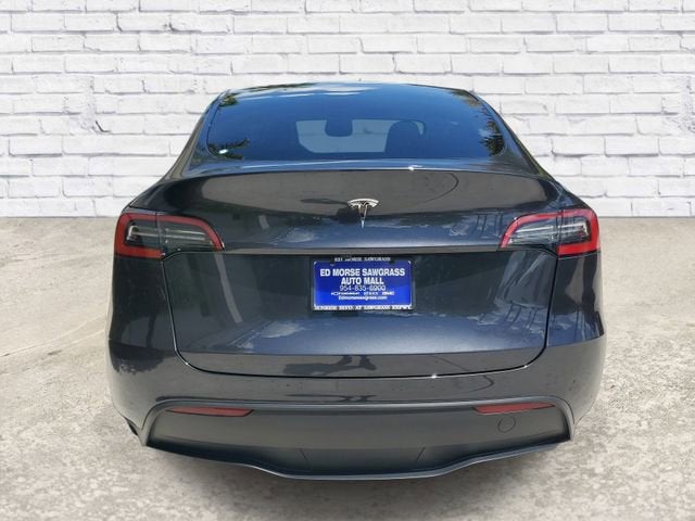 2024 Tesla Model Y Base
