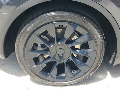 2024 Tesla Model Y Base