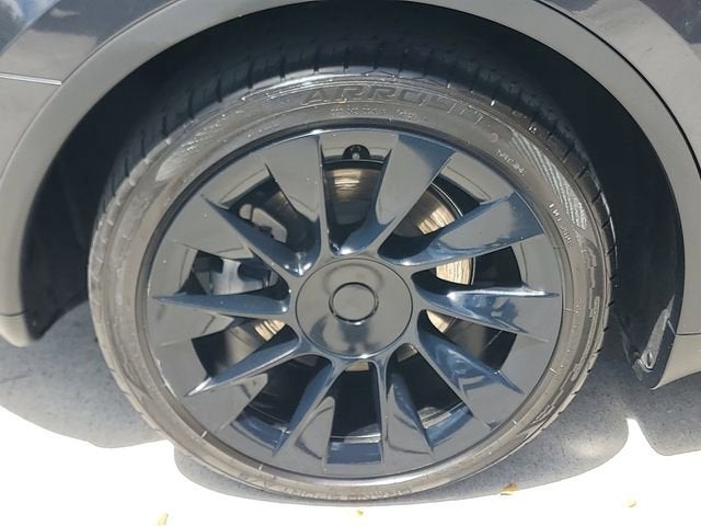 2024 Tesla Model Y Base