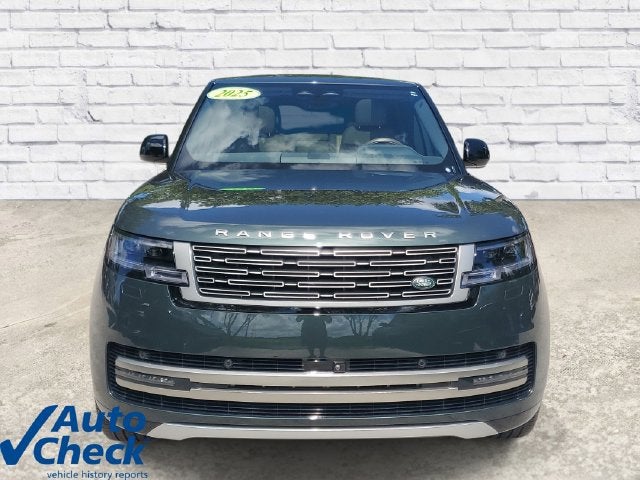 2025 Land Rover Range Rover P530 SE