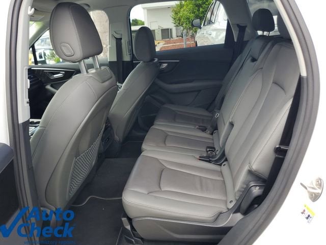 2025 Audi Q7 Premium Plus