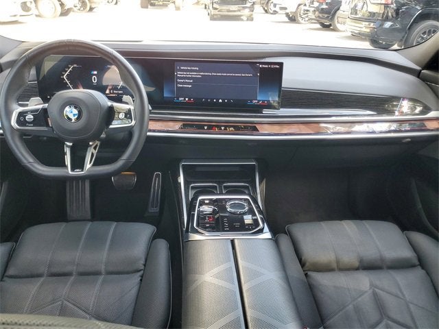 2025 BMW 7 Series 740i xDrive
