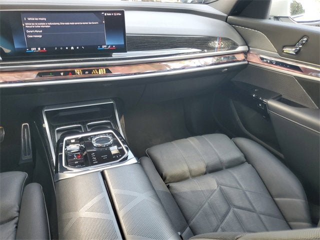 2025 BMW 7 Series 740i xDrive
