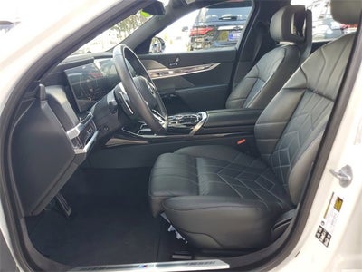 2025 BMW 7 Series 740i xDrive