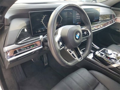 2025 BMW 7 Series 740i xDrive