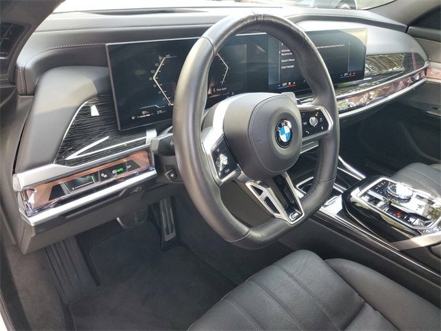 2025 BMW 7 Series 740i xDrive