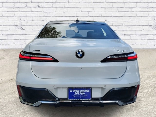 2025 BMW 7 Series 740i xDrive