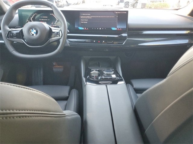 2025 BMW 5 Series 530i