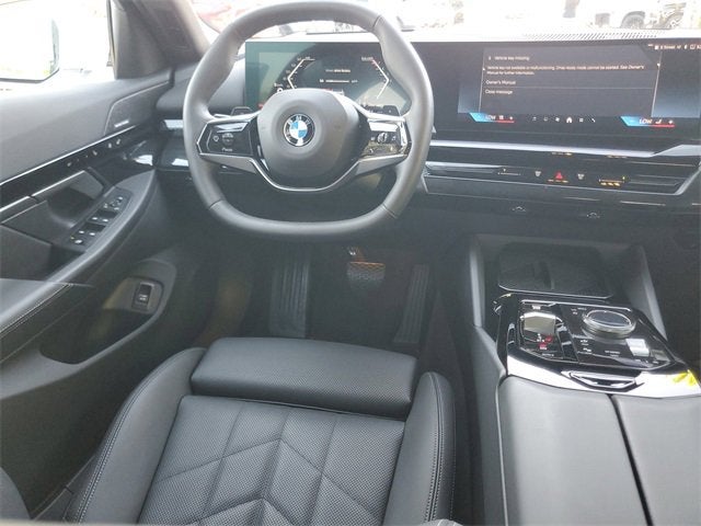 2025 BMW 5 Series 530i
