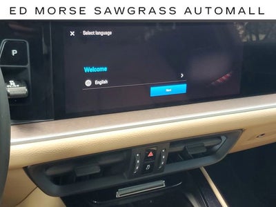 2025 Porsche Cayenne Base