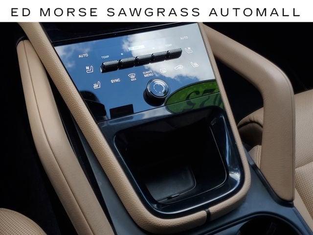 2025 Porsche Cayenne Base