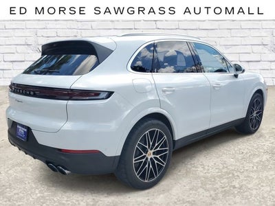 2025 Porsche Cayenne Base