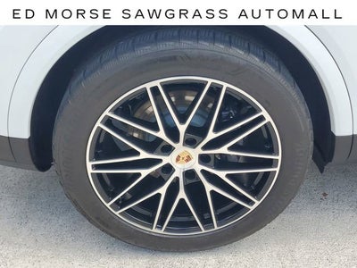 2025 Porsche Cayenne Base