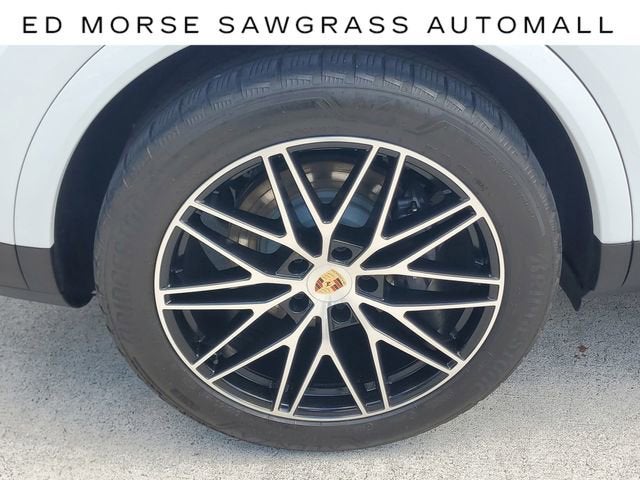 2025 Porsche Cayenne Base