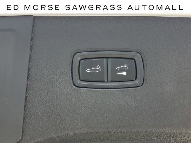 2025 Porsche Cayenne Base