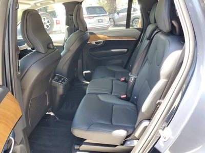 2024 Volvo XC90 Plus Bright Theme