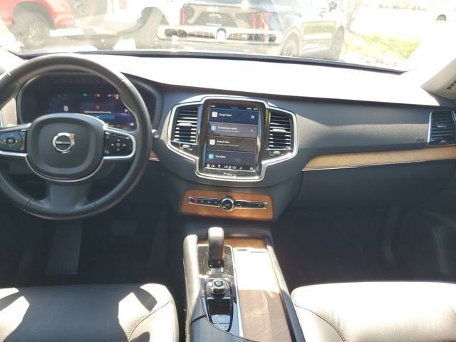 2024 Volvo XC90 Plus Bright Theme