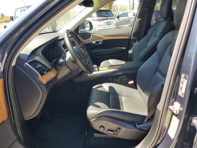 2024 Volvo XC90 Plus Bright Theme